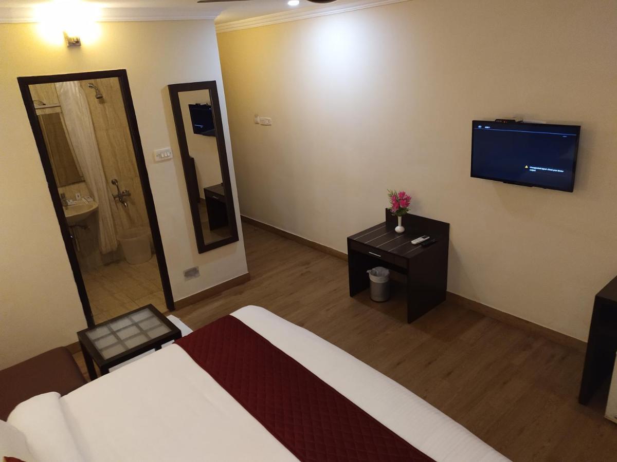 Hotel Ashok Residency Ченнаи Экстерьер фото