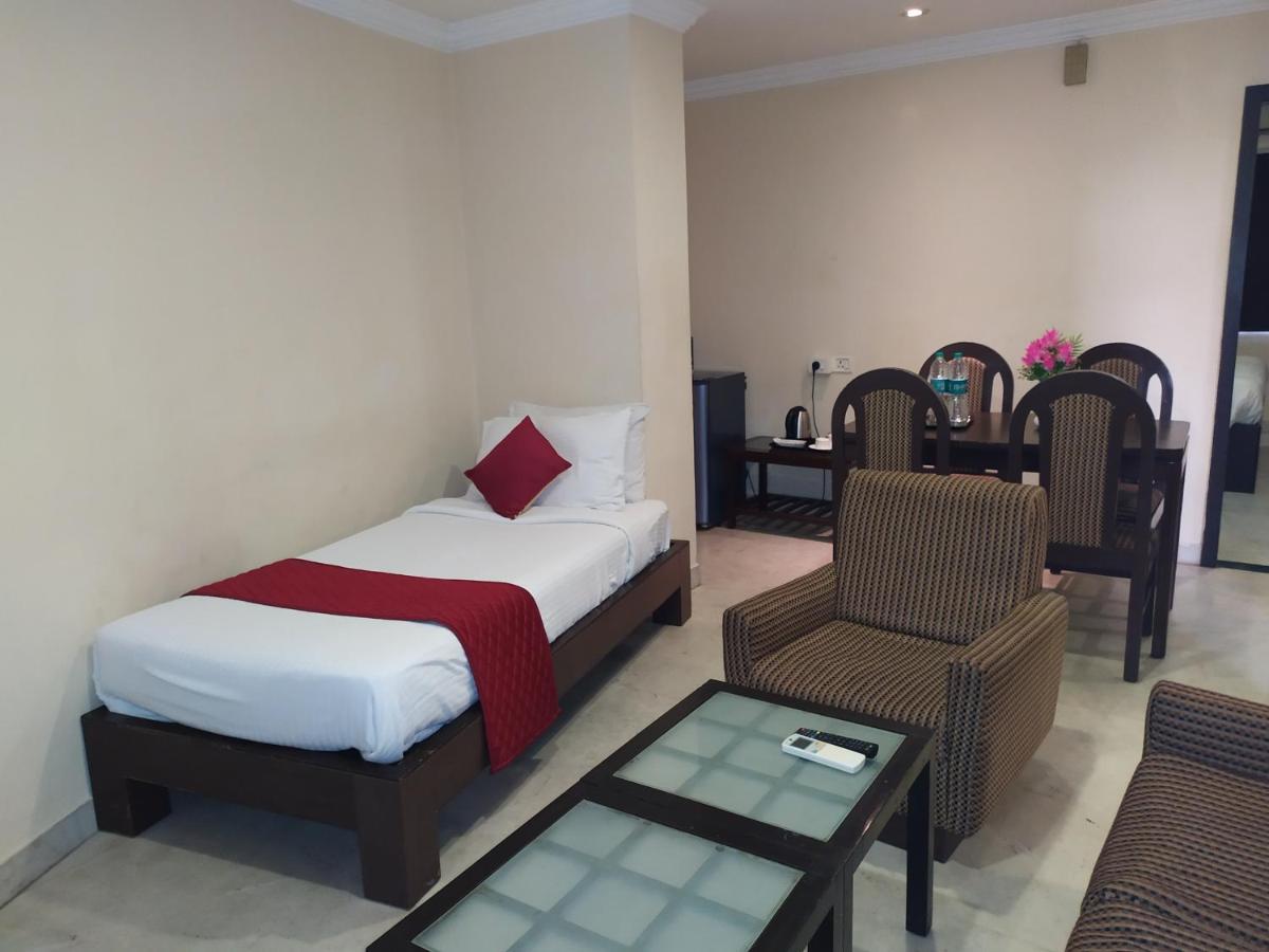 Hotel Ashok Residency Ченнаи Экстерьер фото
