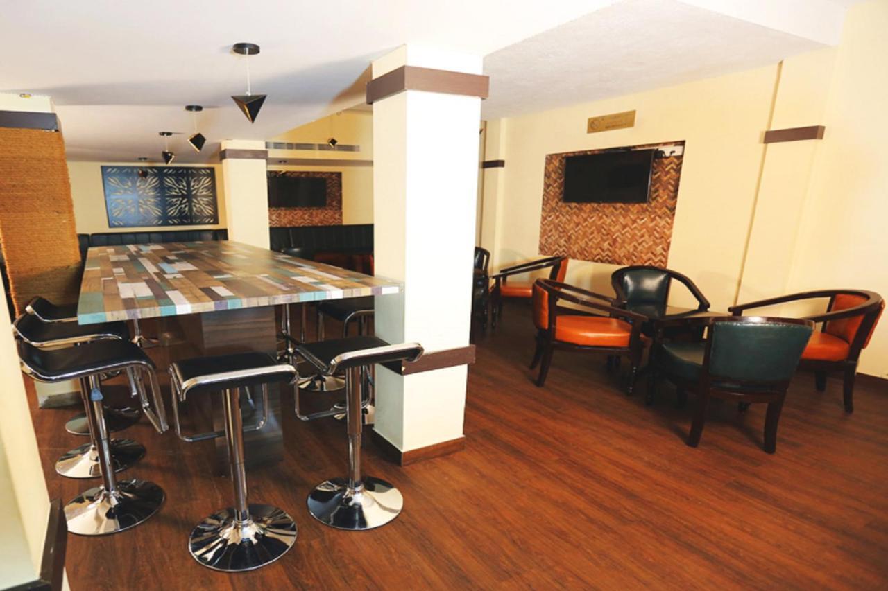 Hotel Ashok Residency Ченнаи Экстерьер фото