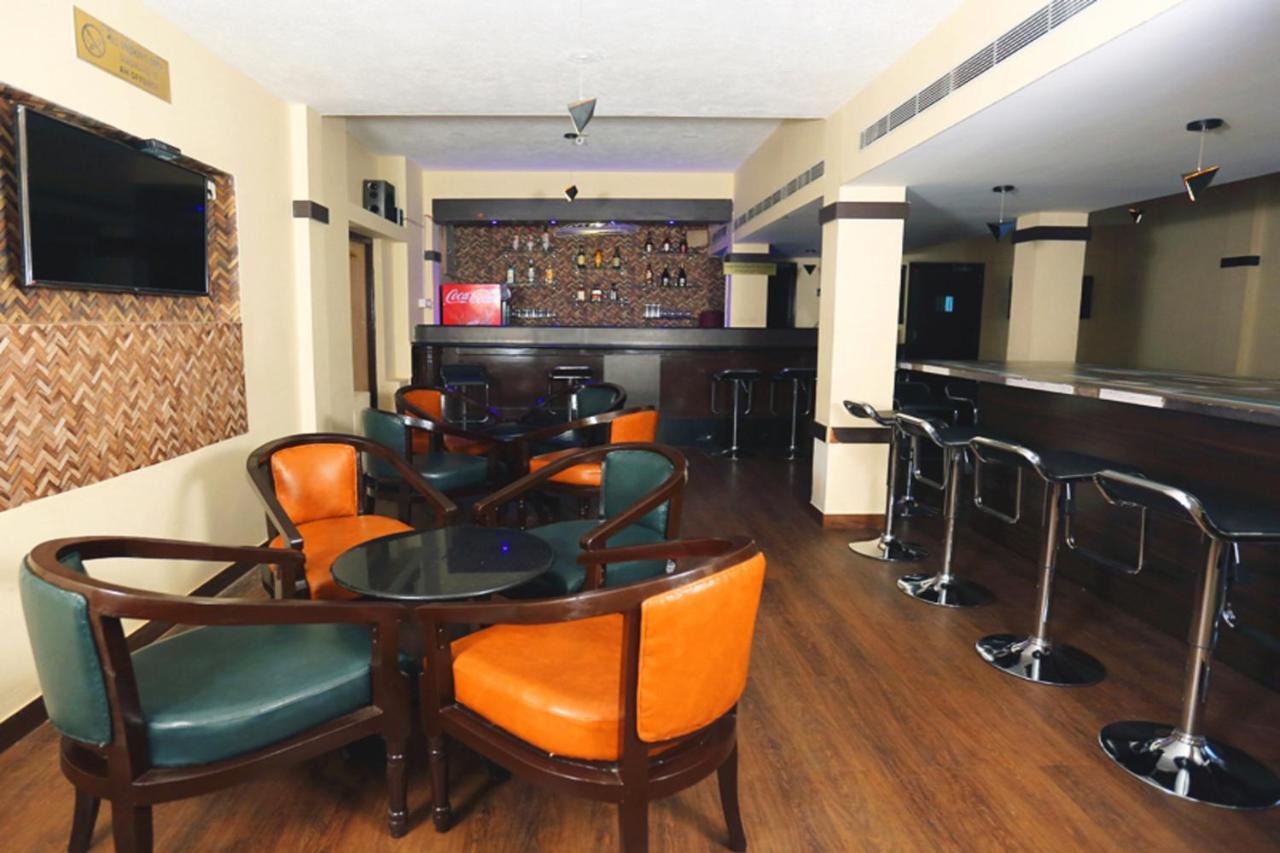 Hotel Ashok Residency Ченнаи Экстерьер фото